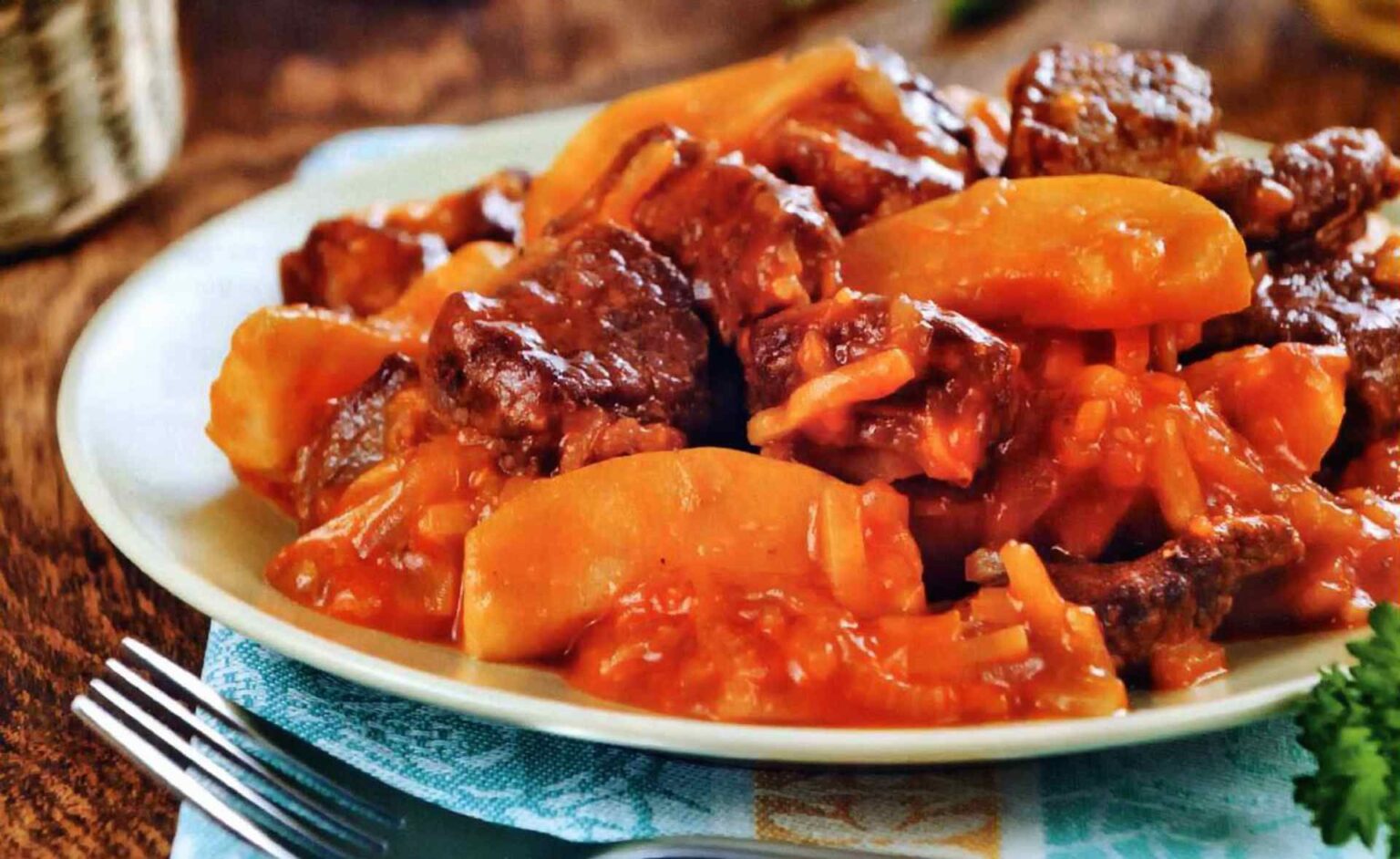 Reteta Gutuie cu carne de porc - Retete.md
